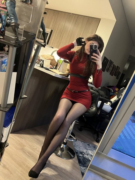 Aruuu model perfect photos