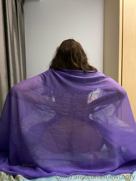 Mewtoof Japanese high quality star photo