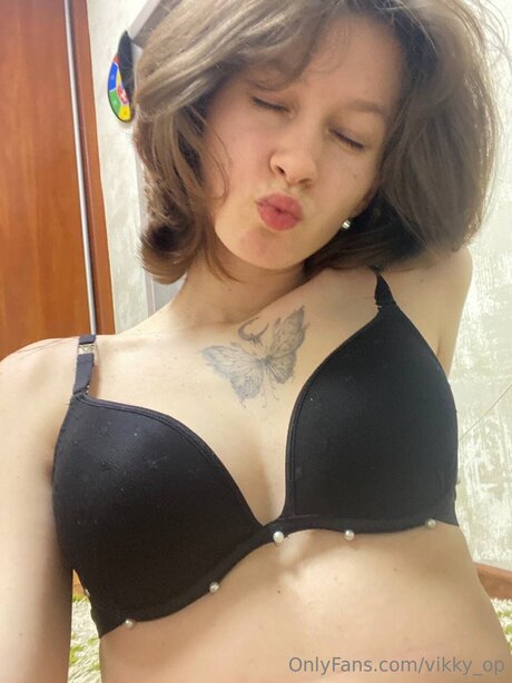 Vikky Op star pornographic gallery