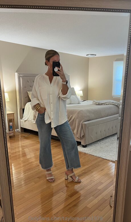 Tayloraustin1978 star nudes picture