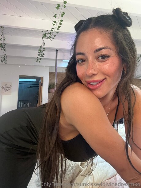 Sunkisseddivinedreamxo sexy star archive