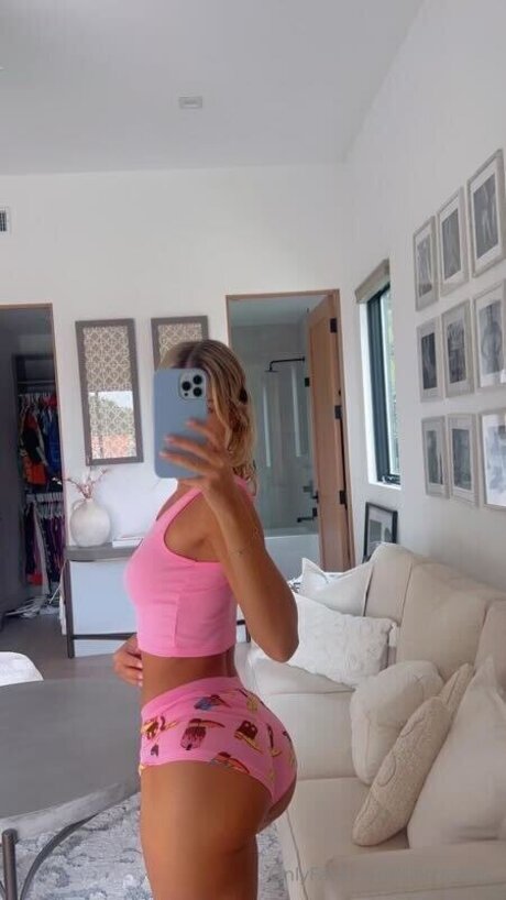 Sierraskye pornstar xxx picture