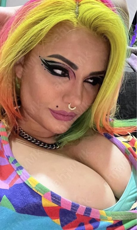 TheZombiUnicorn top star photos