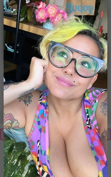 TheZombiUnicorn high quality pornstar archive