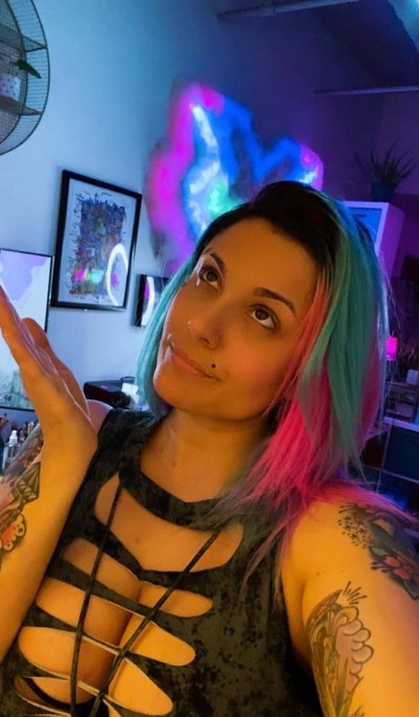 TheZombiUnicorn adult star pic