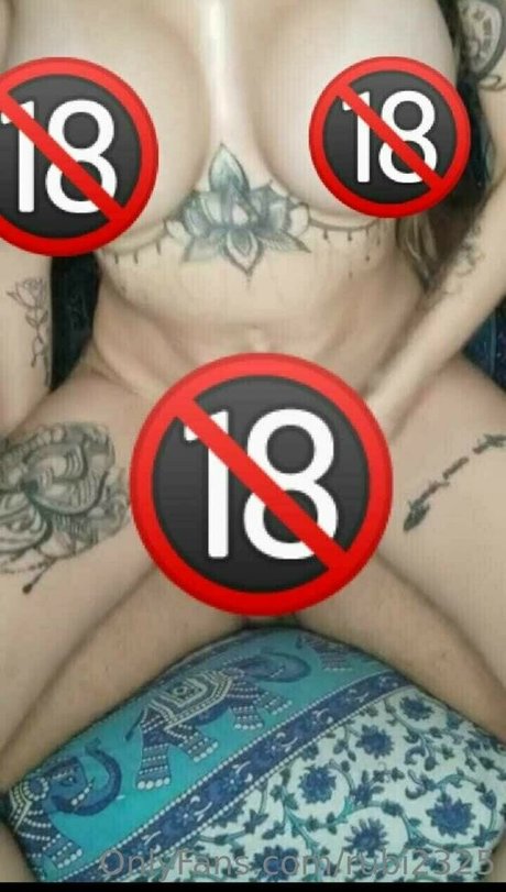 Rubi2325 model art gallery