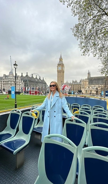 Amanda Holden erotic pornstar images