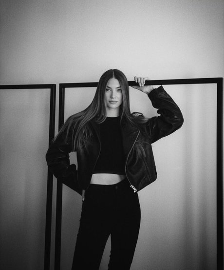 Lorena Rae art actress galleries