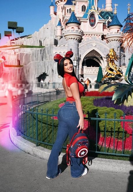 Julia Bayonetta perfect model pics