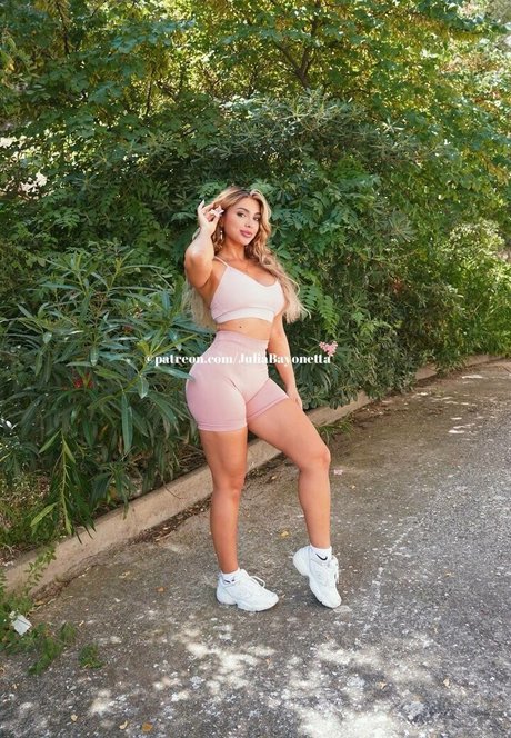 Julia Bayonetta high quality star pic