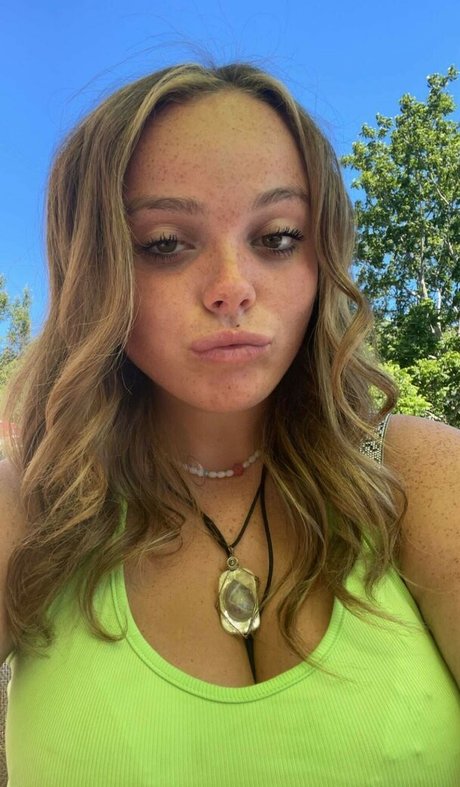 chicks with dicks onlyfans perfect pictures