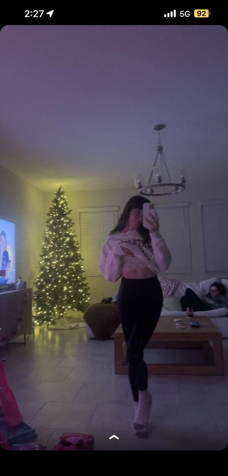 Catlyn Crespo model hd pics