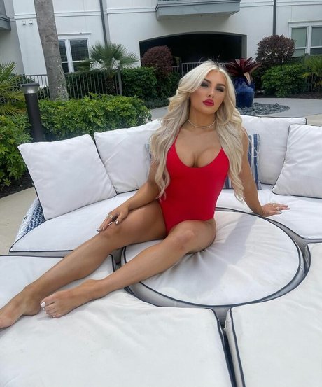 strawberry milk onlyfans hot nude pictures