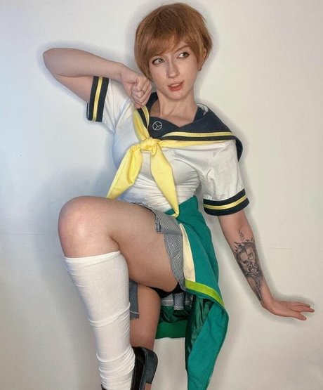 Akemy Sama star exclusive archive