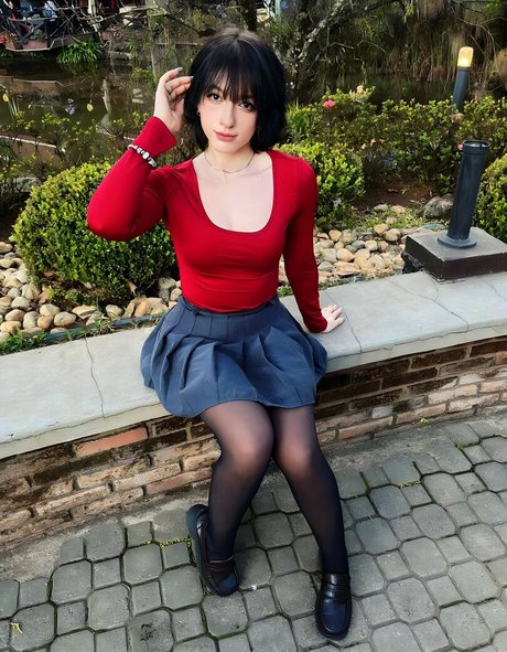 Akemy Sama star hot photos