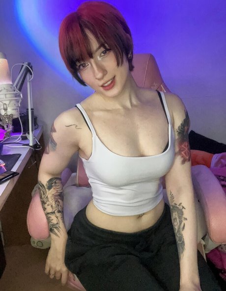 Akemy Sama high quality model pic