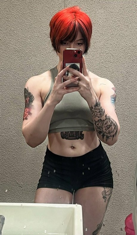 Akemy Sama pornstar naked gallery