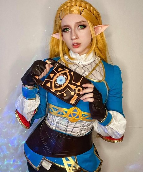 Akemy Sama model free archive