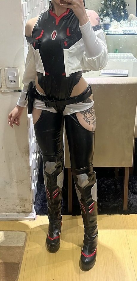 Akemy Sama pretty actress pictures