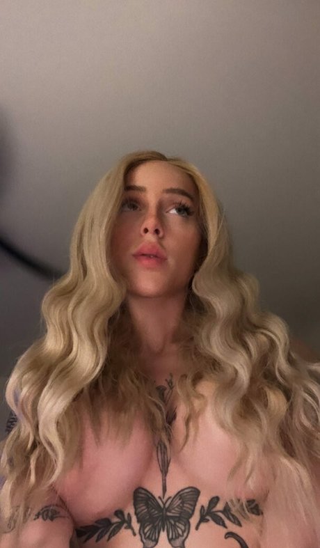 Darla Eliza hot pornstar images