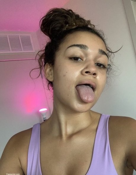 Madison Bailey pornstar hot archive