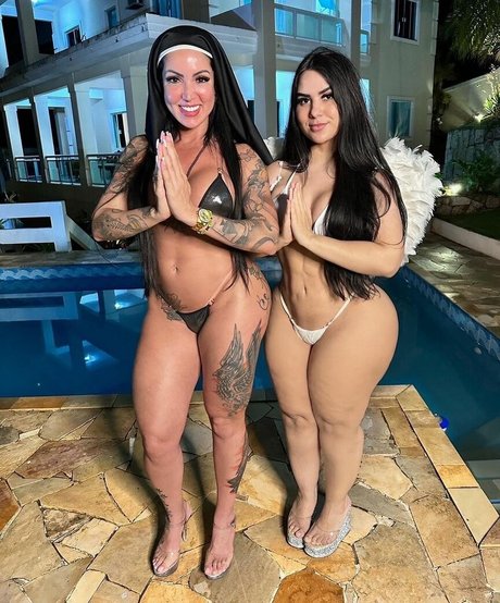 leather leggings onlyfans beautiful porn pictures