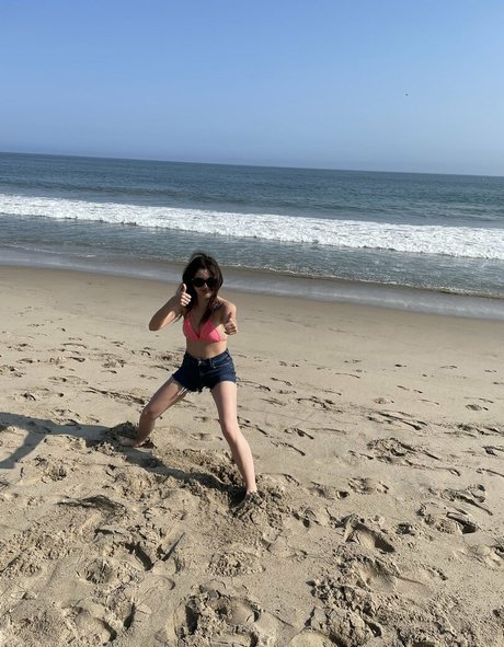 Laura Marano star perfect img