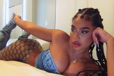 milf yoga onlyfans pornos picture