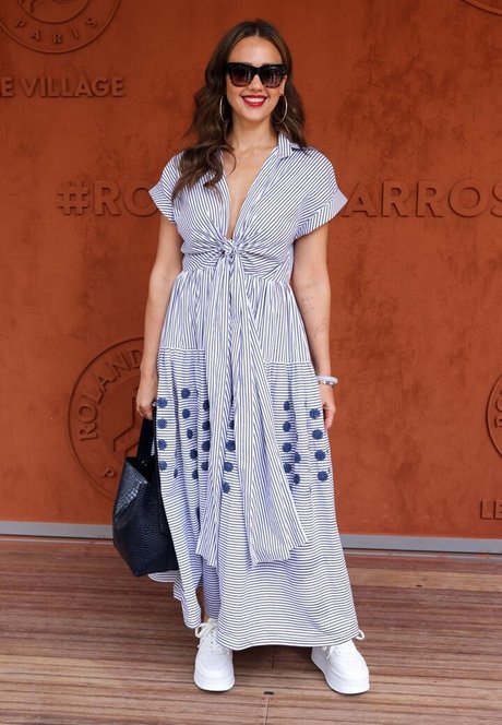 big tits brunette onlyfans art xxx pictures