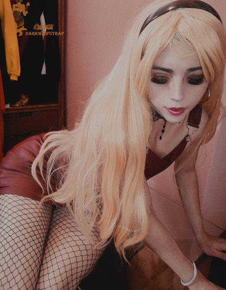 blonde babe onlyfans art naked picture