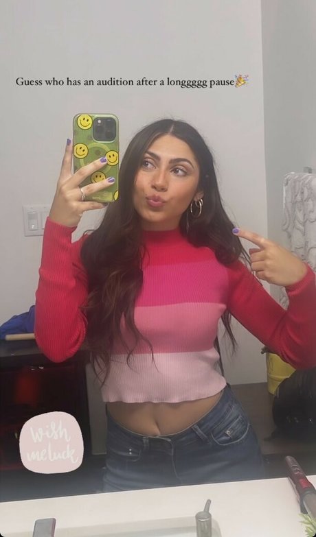 Alondra Delgado hot pornstar img