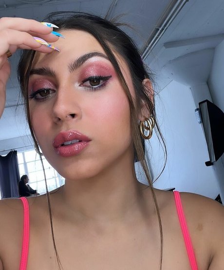 Alondra Delgado perfect model archive