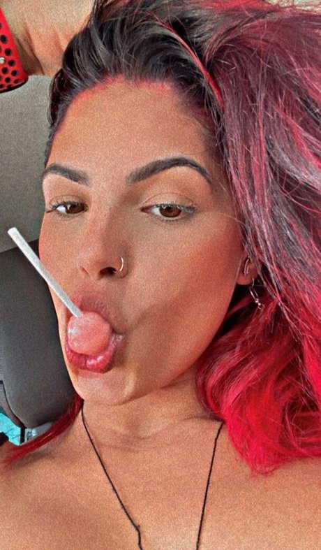 Amanda Miury model pornographic photos