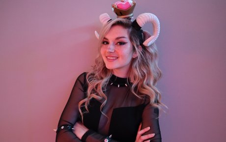 costume onlyfans sexy xxx images