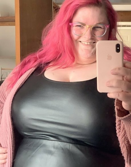 mrsapple model pretty img