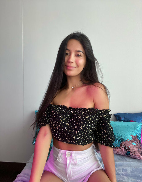 emilyortiz free nice model picture