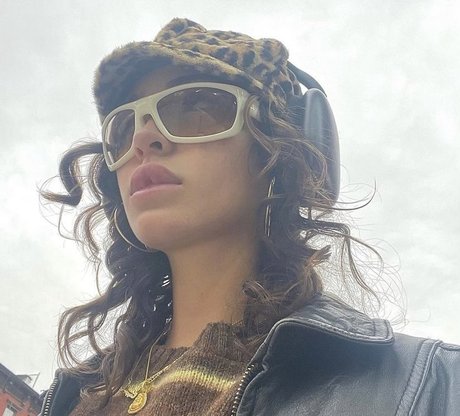 Luna Blaise pornstar nice img