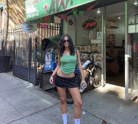 Luna Blaise star hot image