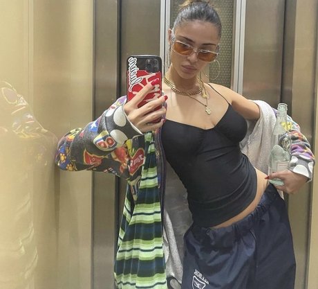 Luna Blaise model exclusive images