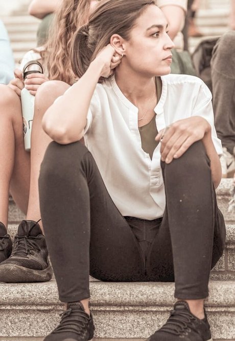 Alexandria Ocasio Cortez best model pictures