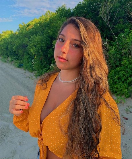 Julia Olivia erotic model photo