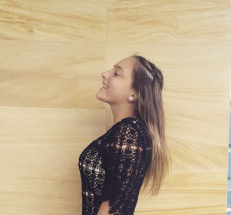 Alanna Pow perfect pornstar pic