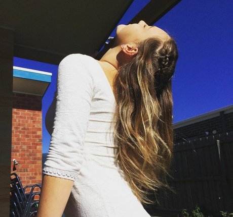 Alanna Pow star high quality pictures