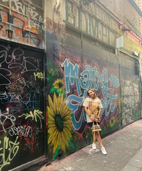 Alanna Pow erotic model images