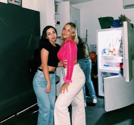 Alanna Pow model sexy photos