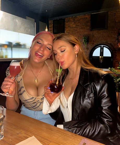 Alanna Pow naked star pictures