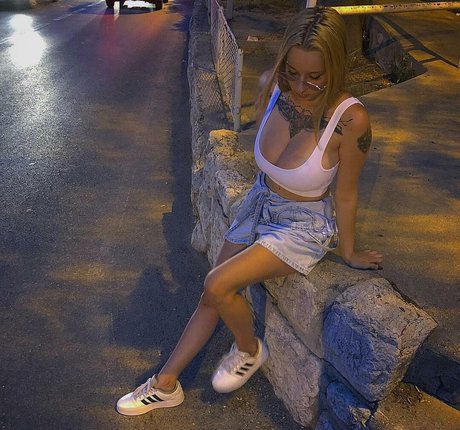 suzizvonar free star pics