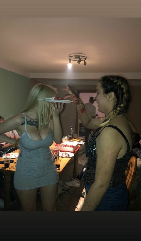 suzizvonar pretty model images