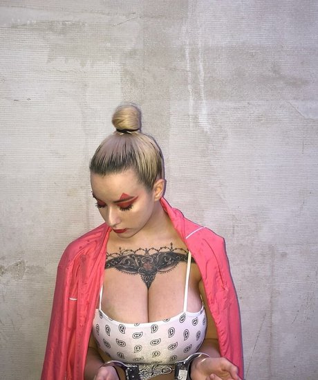 suzizvonar star perfect galleries