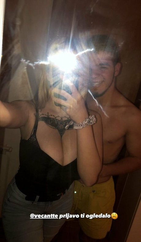 petite girls onlyfans beautiful naked galleries